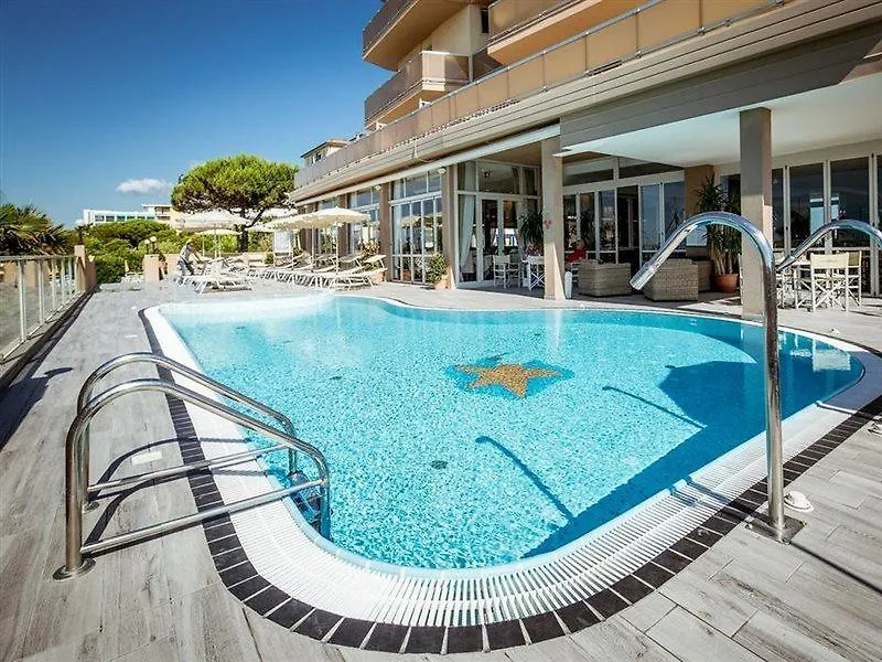 Hotel Excelsior بيبيوني