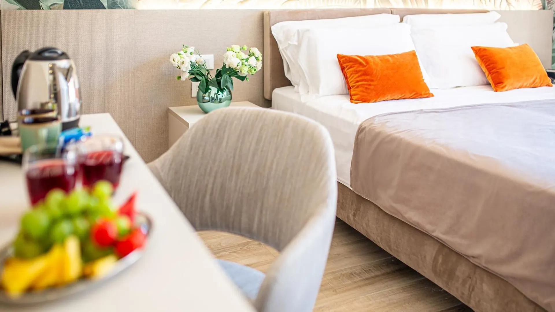 Hotel Excelsior بيبيوني 4*,  إيطاليا