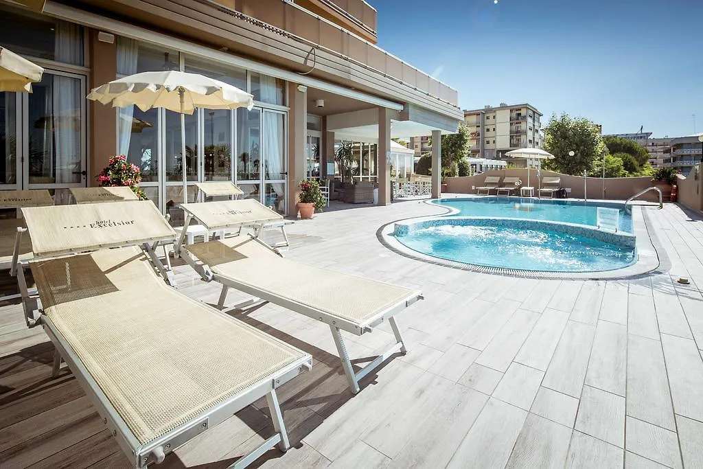 Hotel Excelsior بيبيوني 4*,  إيطاليا